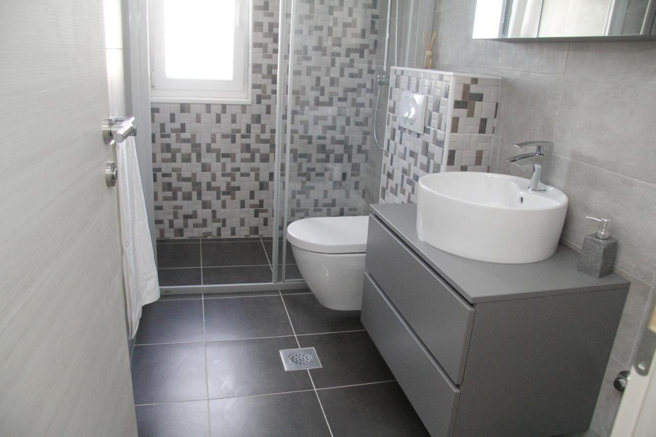 Apartman Ivana Biograd Na Moru Exterior foto
