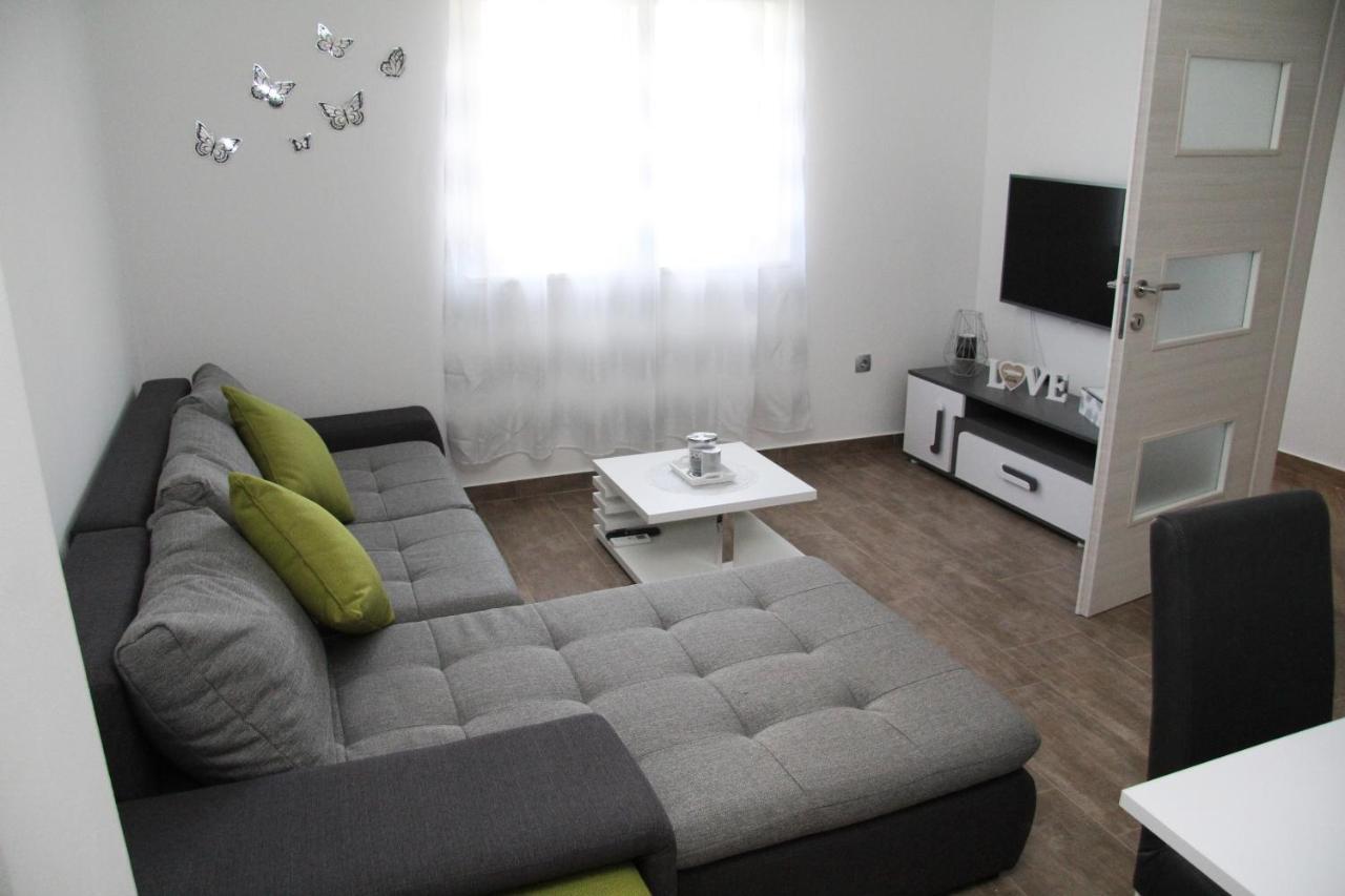 Apartman Ivana Biograd Na Moru Exterior foto